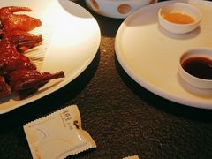 -蝴蝶里·粤菜·点心(滨江龙湖店)