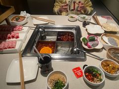 -海底捞火锅鲜切牛肉主题店(长寿路店)