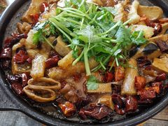 臭豆腐肥肠-八张桌子(老店)