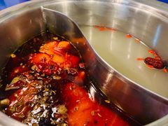 -马路边边串串香形象店(磐石路店)