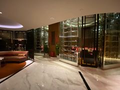 -上海滴水湖皇冠假日酒店