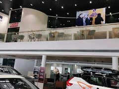 -杭州中沃沃尔沃4S店(滨江区店)