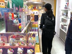 -泡泡玛特POPMART(上海环球港店)