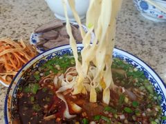 -吾穆勒蓬灰牛肉面·清真(北滨河中路店)