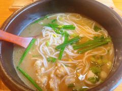 -勺子米线·云南传统小吃市集(四方街店)