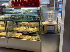 面包甜点陈列柜-白玉兰食品(甜云店)