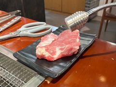 梅花肉-肉甲韩国木炭烤肉(新壹街1店)