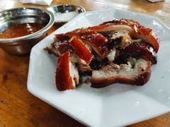 -黄记四更烤乳猪店