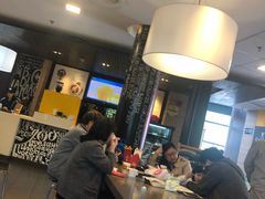 -麦当劳(外高桥DT店)