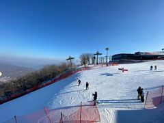 -中旅松花湖滑雪场