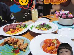 -LUCCA卢卡西班牙海鲜饭(远洋广场店)