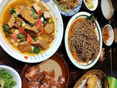 -蓝田九大碗民俗食府(蓝田店)