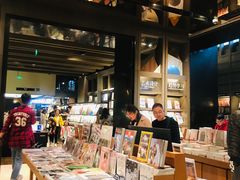 -泡泡玛特POPMART(苏州诚品生活店)