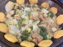 -粘豆包柴火铁锅炖