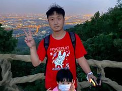 -鬼笑石后山停车场