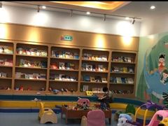 -戊辰亲子游泳俱乐部