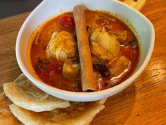 鸡腿玛莎曼咖喱汤加手抓饼-Chom Cafe and Restaurant