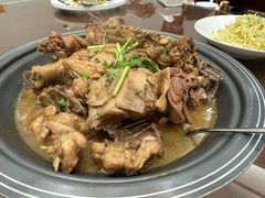 酱焖跑山鸡-丽苑大酒店