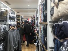 -优衣库(上海虹口龙之梦店)