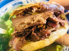驴肉火烧-第一家驴肉(红木城店)