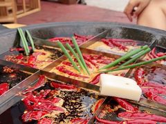 -正贰捌经重庆老火锅(建设路店)