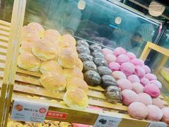 椰奶芝士包-BROAD面包路·欧式面包(龙湖时代C馆店)