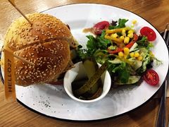 27汉堡-HELLO 27 意面·沙拉·帕尼尼