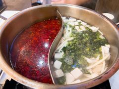 鸳鸯锅-活潑鲜跳(湖滨商业街店)