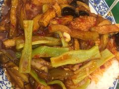 -西域烧烤美食(优士阁大厦B座店)