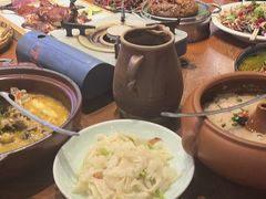 -老滇山寨•云南特色菜•地方菜•民族风情歌舞表演(金碧店)