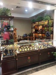 -灵彩珠宝(朗香街店)