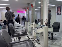 -米娜护肤造型