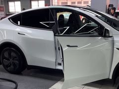 -哈贝卡汽车服务连锁(硕士路店)