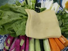 -鹤乡东北菜(崮山路店)