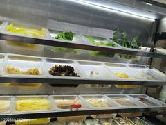 -三顾冒菜·麻辣烫(万达店)