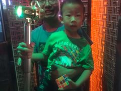 -好乐迪(张扬路八佰伴店)