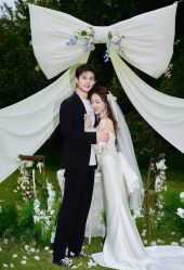 -水晶之恋婚纱摄影(北京总店)