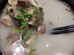 -小杨生煎(金山百联购物中心3楼店)