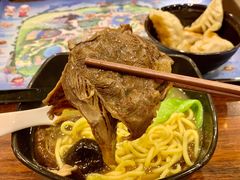 冬菇五香牛展汤面-横琴湾畔餐厅(长隆海洋王国白鲸剧场店)