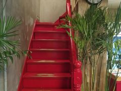 -HIGH FIVE哈福手工汉堡(桂林路店)