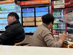 -哈尔滨小酒馆·鲜肉现穿自助烧烤(康新花园店)