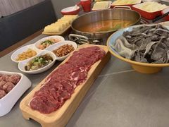 -野山舂·贵州现舂酸汤火锅(鸿通城店)