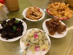 -老国贸云南传统过桥米线(滇池店)