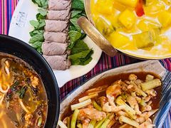 -香巴拉云南餐厅(华莱坞店)