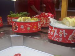 -龍歌自助小火锅(市南金茂湾店)
