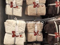 -优衣库(天津鲁能城购物中心店)