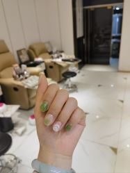 -天生爱美甲