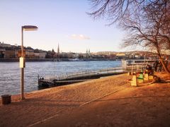 -多瑙河畔鞋履雕塑