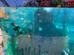 -鸿通城购物中心