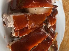 -黄记四更烤乳猪店